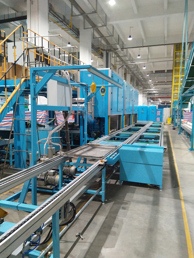 �����W��˹����朾��w����